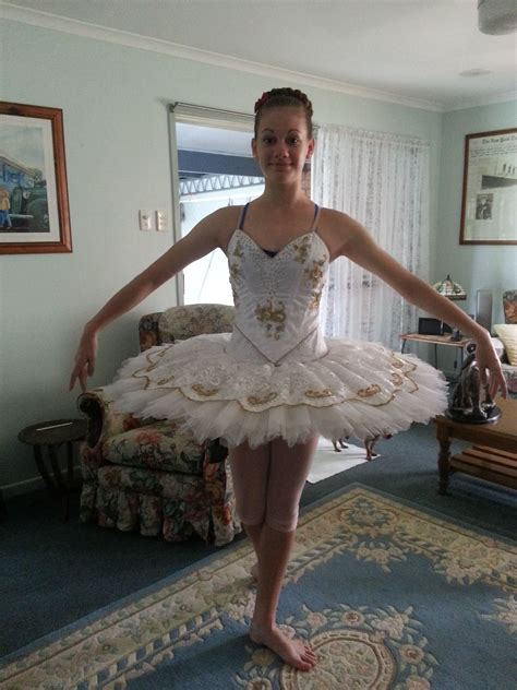 Classical Non Stretch Tutu 11 Graduated Layers Of Net In Ivory Cream