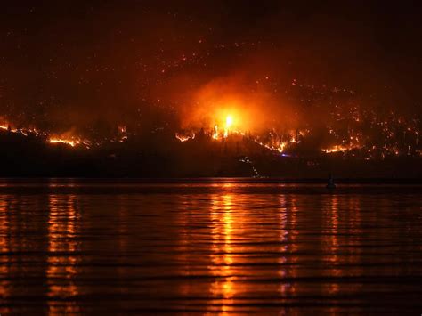 Flammen vor der Stadt Tausende fliehen vor Waldbränden in Kanada SWI