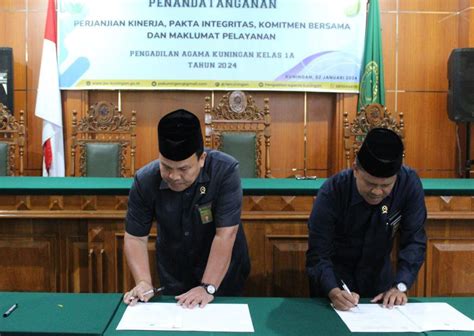 Penandatanganan Perjanjian Kinerja Pakta Integritas Komitmen Bersama