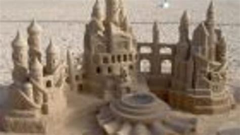 The science of sandcastles - how to build the best beach fort ever | ZDNET