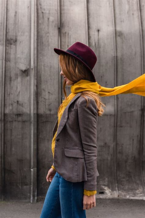 What Is A Fedora Hat And How Do You Wear This Cool Accessory?