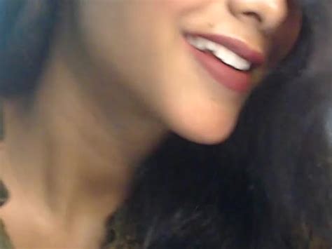 NancyRuvi Nude Stripping On Webcam For Live Sex Video Chat InTheCrack