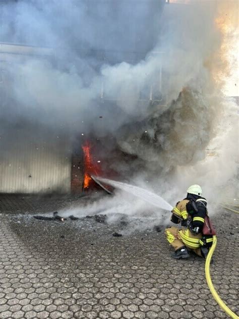 Garagenbrand in Brühl Badorf: Schwere Verletzungen - Brühl