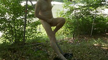 Nu près de la route XVIDEOS