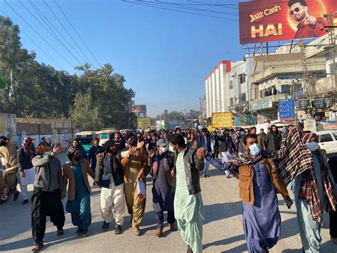 Pakistan: Baloch protest enroute Islamabad after big rally in Dera ...