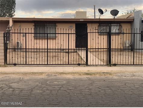 2326 E Hidalgo Vis Tucson Az 85713 Redfin