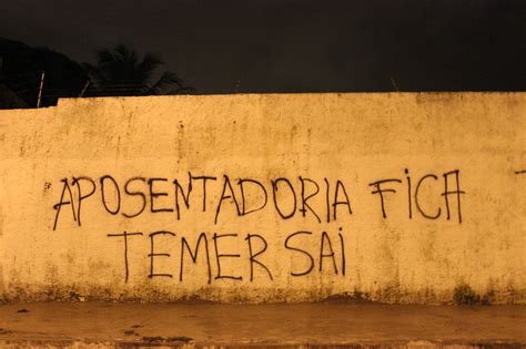 Brasil De Fato On Twitter Os Muros Nos Principais Trechos Da Cidade