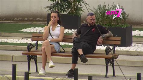 pink rs BESAN KAO RIS Ša ne dolazi sebi zbog POKLONA koji su fanovi