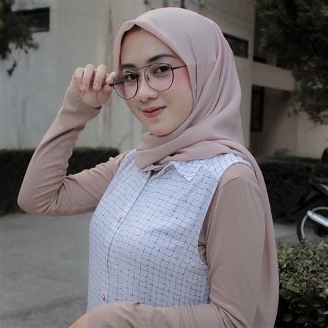 Koleksi 99 Hijaber Cantik Terbaru 6 Republic Renger Cantik