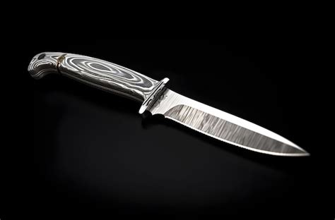 premium ai image  knife   silver blade   silver design