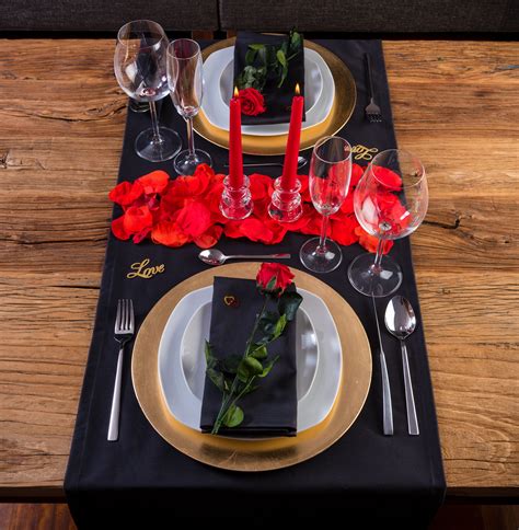 Cena Romántica en casa Con este pack podrás decorar tu mesa y