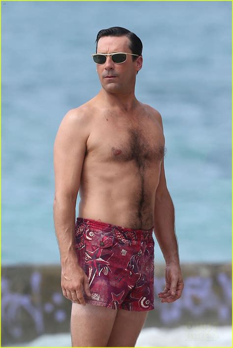 Jon Hamm Shirtless Mad Men Beach Scenes In Hawaii Photo