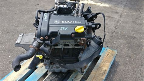 Motor complet fără anexe Opel Corsa D Agila 1 0 benzina cod motor