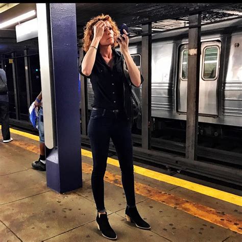 50 Hot Photos Of Robyn Lively 12thBLOG