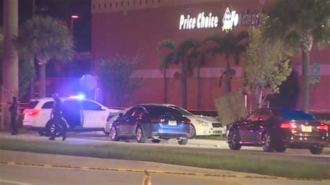 1 Dead 1 Hospitalized After Shots Fired At Car In Miami Gardens