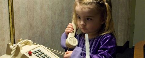 These 5 Steps Help Teach Your Children How To Call 911