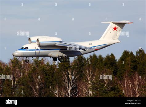 Antonov an 72 aircraft hi-res stock photography and images - Alamy