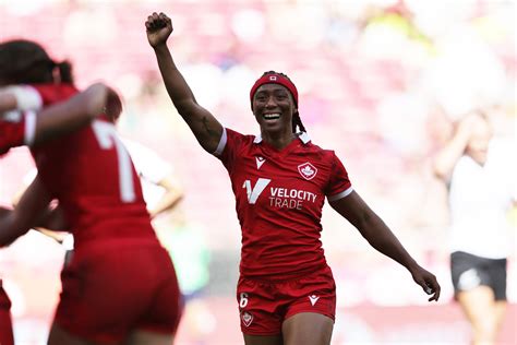 Canada S Women S Rugby Sevens Team Heads To The Semi Finals Thanks To