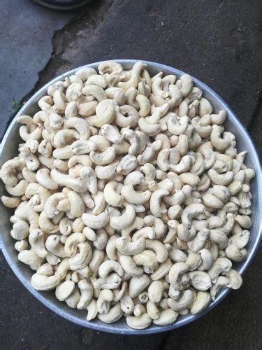 W Whole Cashew Nuts At Rs Kg In Contai