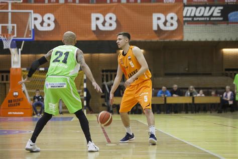 Koszykarze R Basket Krak W Chc Przyst Pi Do Play Off Z Co Najmniej