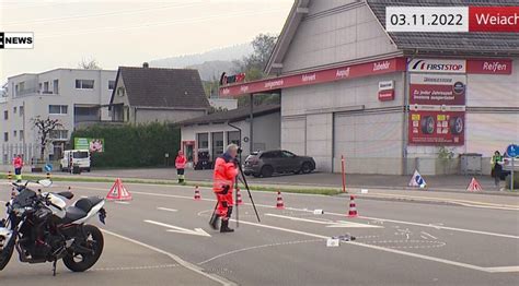 Weiach Zh Motorrad Hebt Ab Motorradfahrer Schwer Verletzt