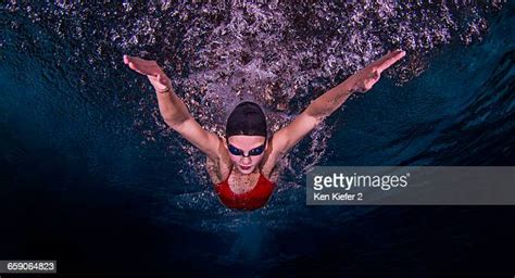 Female Swimmer Swimming Butterfly Stock Fotos Und Bilder Getty Images