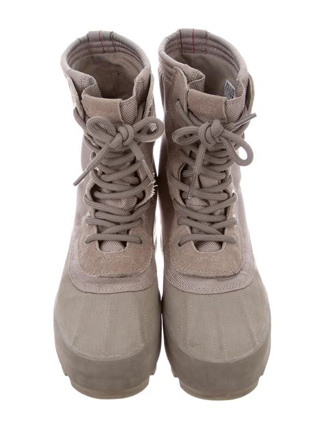 Yeezy 950 W Boots - Shoes - WYEEZ20586 | The RealReal