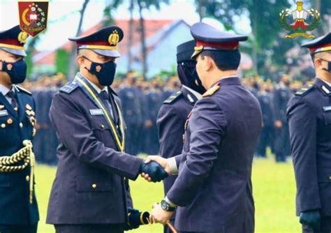 Lulus Sekolah Inspektur Polisi Anggota Biddokkes Polda Jatim Raih Adhi