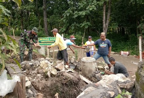 TMMD Reguler Ke 104 Di Desa Celep Bangun Pos Ronda Dukung Program