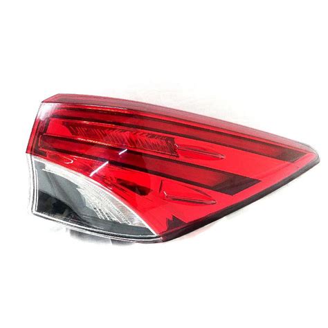 Latest Tail Light Lamp Assembly Fortuner Type 3 Right For Toyota