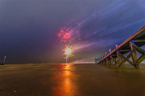 Southend Seafront Fireworks Displays Big Beach Bang Or Essex Biggest ...