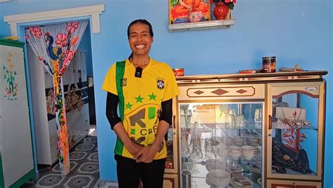 Hệ tư tưởng Mộng Kha hot nhất TiK Tok Từng có vợ con gia cảnh bất hạnh Hot KOLs Đời sống