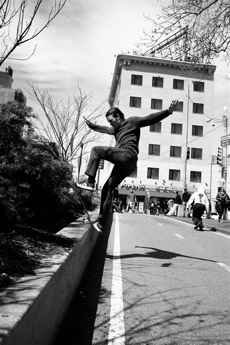 Film critics debate the tragic end of Justin Pierce and his career 29