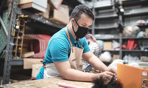 Lavoro Nelle Piccole Imprese Regge Loccupazione TG Poste Le