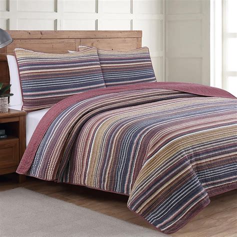 Estate Collection Taj 3 Piece Berry King Quilt Set In The Bedding Sets