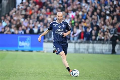 Zinedine Zidane Ans Et Toujours Aussi Ph Nom Nal Vid O Welovebuzz