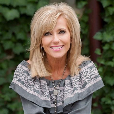 Living Proof Ministries With Beth Moore Beth Moore Hair Bangs With