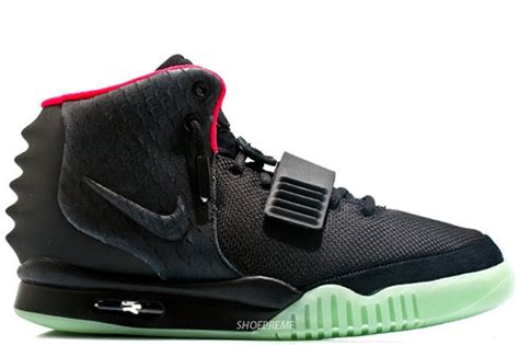 Nike Air Yeezy II - The Awesomer