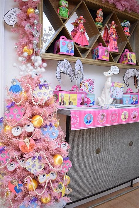 DIY Golden Girls Ornaments Using Cocktail Napkins - Jennifer Perkins