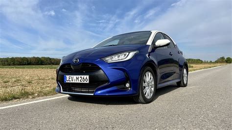 Erste Fahrt Im Mazda 2 Hybrid Der Yaris Klon Auto Motor Und Sport