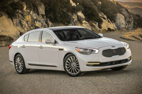 2015 KIA K900 Luxury Sedan - SHOUTS