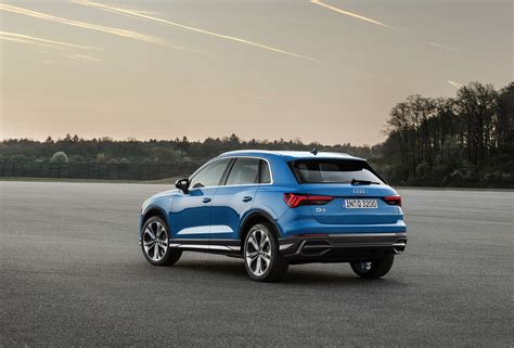 Audi Q3 20 Tfsi Quattro Mitten Ins Herz Der Suv Mittelklasse