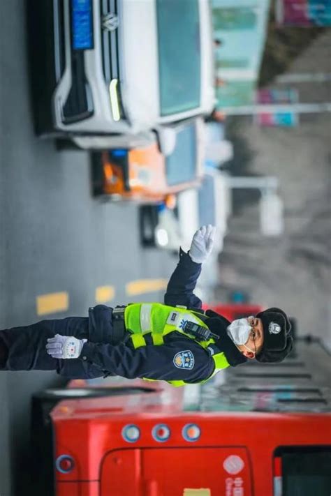 【豫祝平安•节日我在岗】河南公安绘就一卷春节“警”绣长图澎湃号·政务澎湃新闻 The Paper