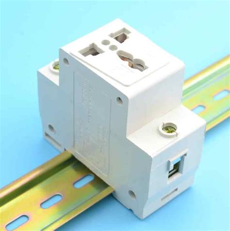 FREE SHIPPING AC30 SERIES Three Phase Socket Plug 35mm Din Rail Mount