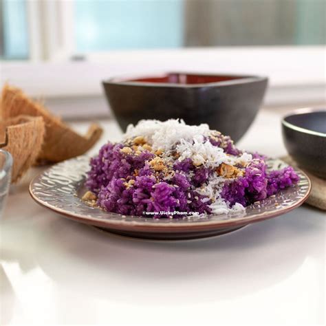 How To Make Vietnamese Sweet Coconut Purple Sticky Rice Using A Rice Cooker Xoi La Cam Bang Noi