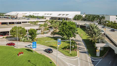 Winter storm flight cancellations at Fort Myers airport taper off
