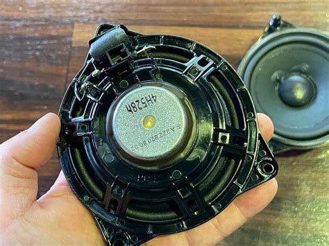 W ベンツ Sクラス 純正ブルメスターの音質改善 ツイーターとドアスピーカー交換デッドニング HOT WIRED ホットワイヤード オフィシャルブログ NAGOYA