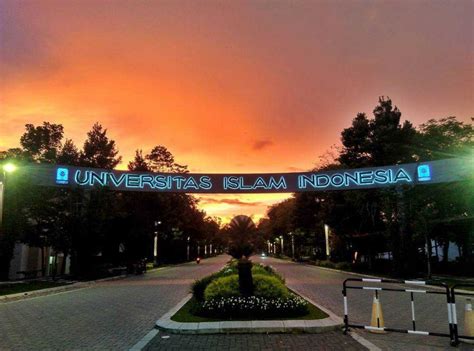 Fakta Universitas Islam Indonesia Kampus Unggulan Di Jogja