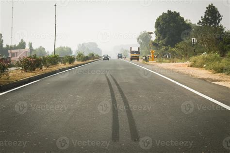 Bangalore Highway Road Trip Path Free 10709160 Stock Photo at Vecteezy