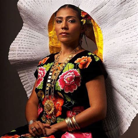 Portraits Show The Rich Cultural Of Mexicos Zapotec People